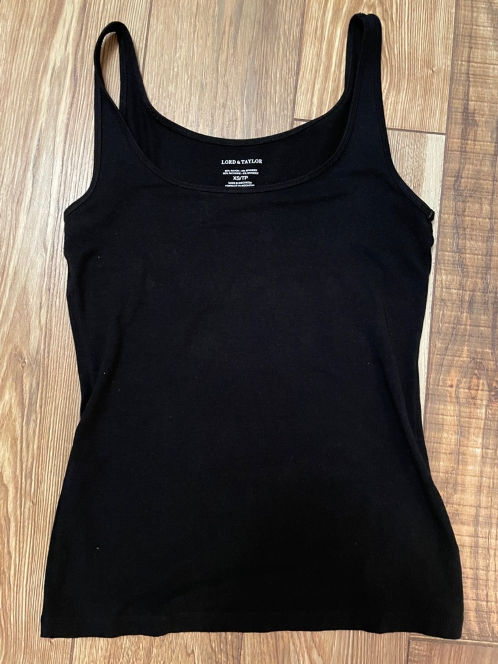 Lord & Taylor Black Scoop Neck Tank Top
